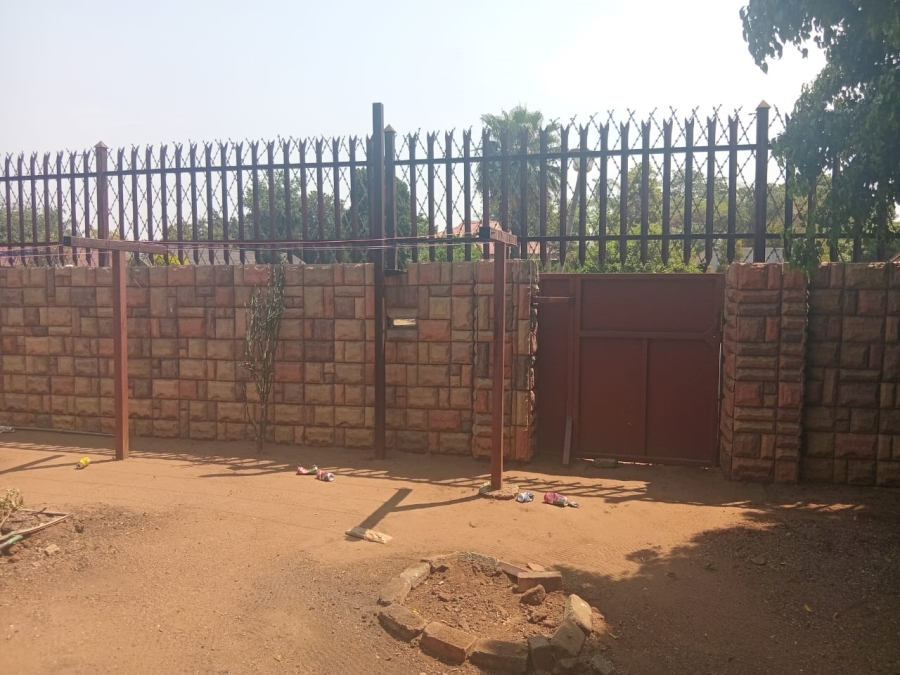 3 Bedroom Property for Sale in Oos Einde North West